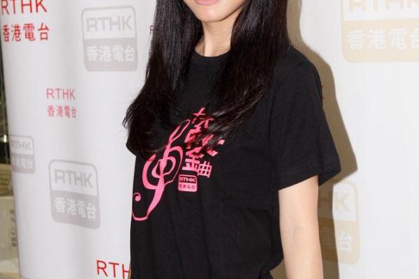 邓丽欣个人资料 邓丽欣个人资料