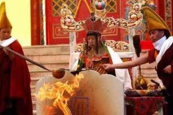 班禅新宫_班禅新宫探秘历史与文化的完美融合 班禅新宫_班禅新宫探秘历史与文化的完美融合