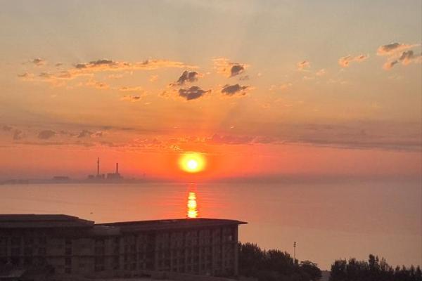 “霞光万道”代表什么生肖,霞光万道代表什么动物答案解释释义落实 “霞光万道”代表什么生肖,霞光万道代表什么动物答案解释释义落实