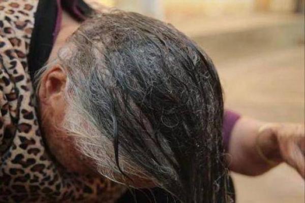 大年三十能洗头吗 大年三十能洗头吗