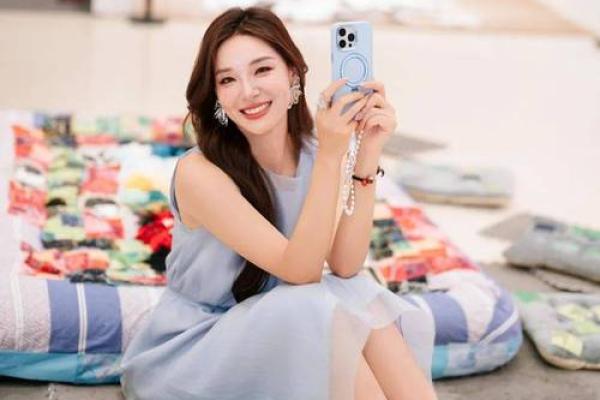 主要看气质！这些星座女孩知性又优雅