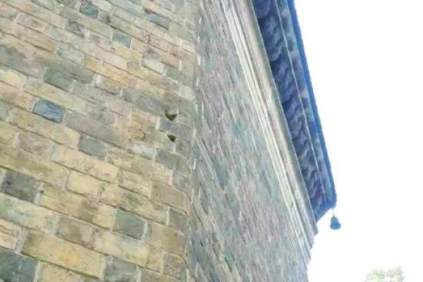 房子前面有塔风水