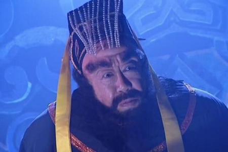 西游中明明是算命先生袁守诚泄露天机，为什么泾河龙王却被砍头？