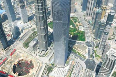 西侧是高楼风水