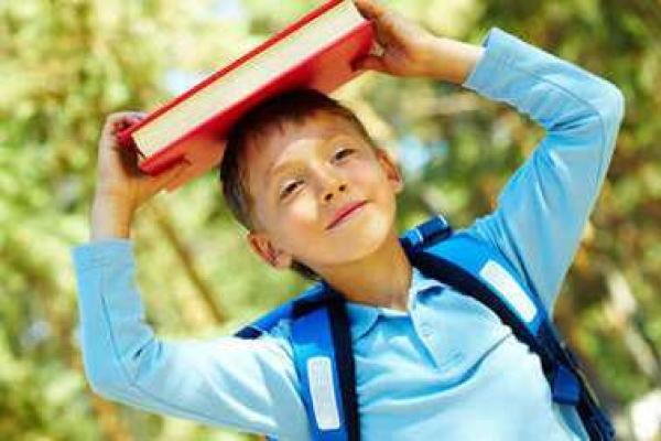 给小孩算命要二百 给小孩算命要二百