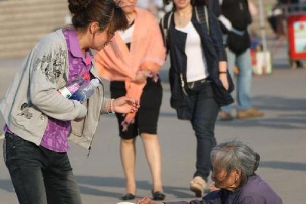 算命的说两子送终 算命的说两子送终