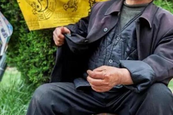 算命先生说我三十岁爆富，我不信，后来才知道天命不可违