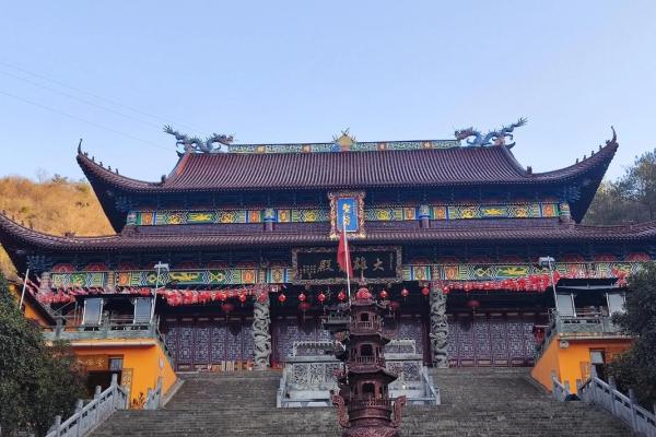 德胜岩胡公灵签96签