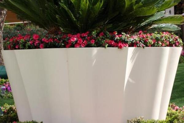 窗外花坛风水好吗 窗外花坛风水好吗