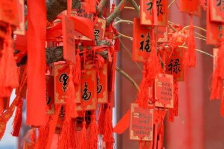 求月老赐姻缘怎么求 求月老赐姻缘怎么求的？