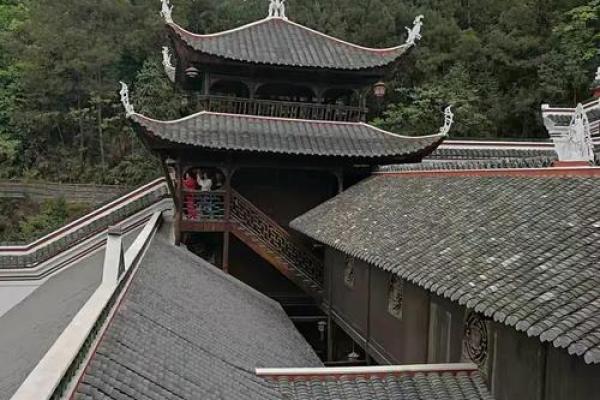 房子在火车道旁边风水