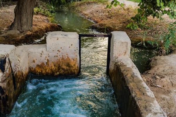 房子下面修蓄水池风水好不 房子下面修蓄水池风水好不