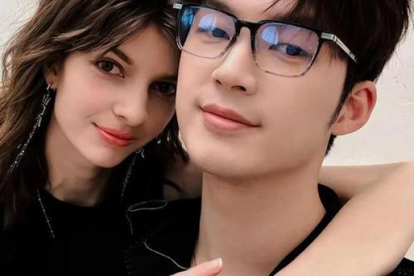 从董力四柱八字看他星途如何 从董力四柱八字看他星途如何