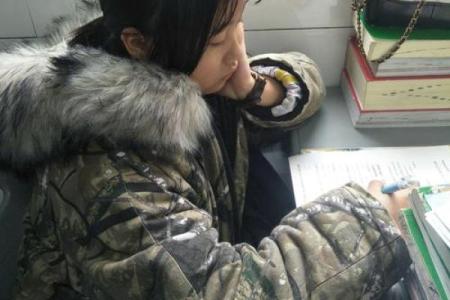 张欣姓名缘分配对 张欣欣名字？