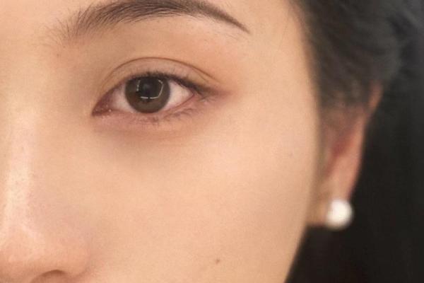 女人眉毛的风水以下眉形的眉毛财运好