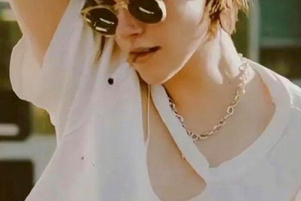 克里斯汀3月星座运势 克里斯汀3月星座运势