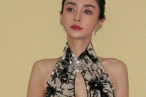 杨颖八字 杨颖八字