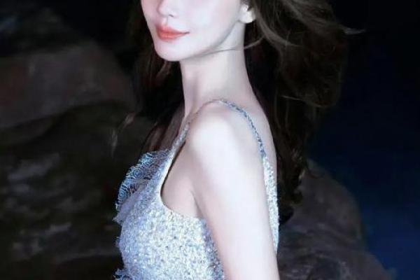 杨颖八字 杨颖八字