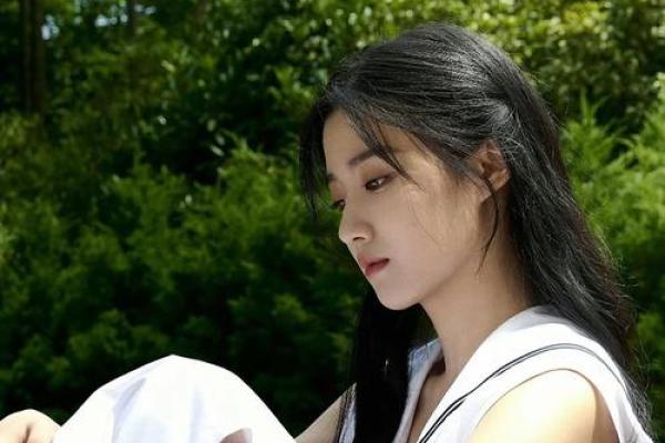 女主既会算命又混娱乐圈 女主既会算命又混娱乐圈