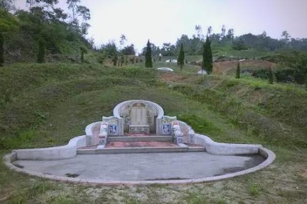 公墓风水是不是越高越好