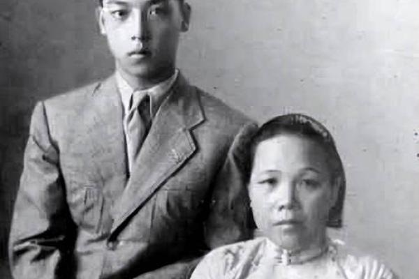 李宗仁八字命理,李宗仁的原配妻子算命