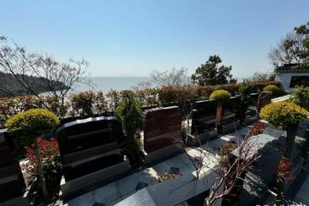 夫妻风水_骨灰撒在或者偷埋在自己喜欢的地方还是葬在公墓