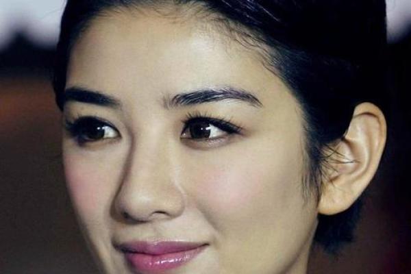 黄奕的八字 黄奕的八字