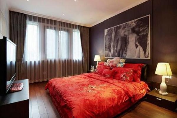 风水:结婚照为什么不能挂床头 风水:结婚照为什么不能挂床头