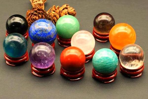 水晶球的风水作用吸引财富和好运