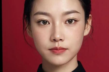 人脸拍照算命女