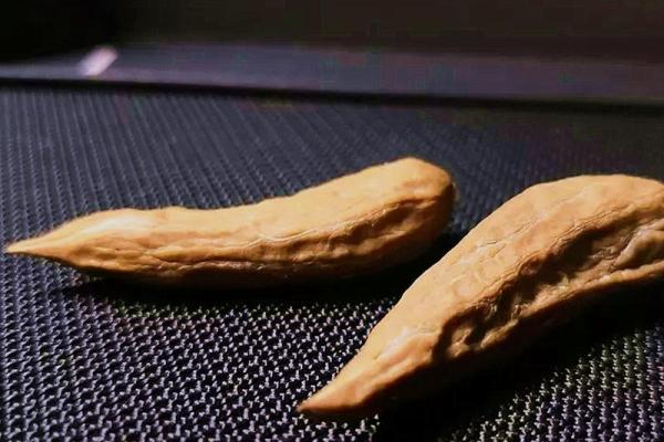 八字真硬！老太家中“核桃锤”竟是沉睡手榴弹，二十余年安然无恙