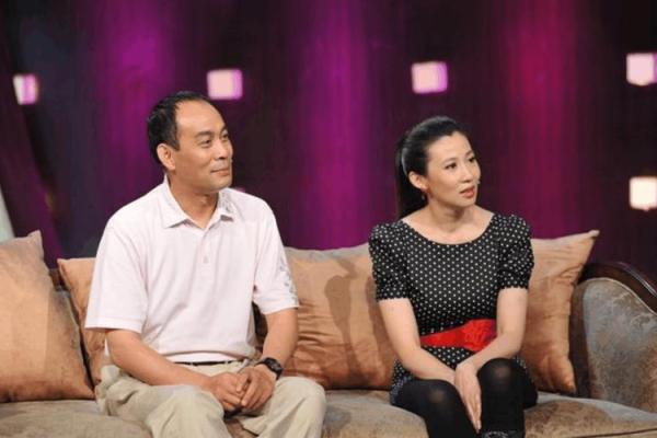 济源算命：昆凌为何与继母不和？