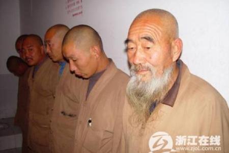 乌鲁木齐市民注意啦！让你抽签算命 这类“和尚”是假的