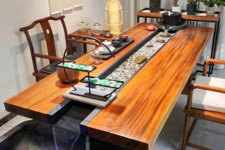 广州风水_广州一市民家门口摆风水祭祀品