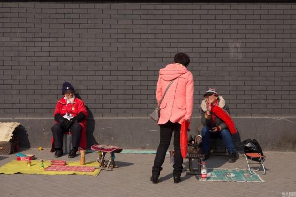 支个摊可以算命了