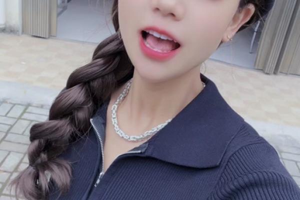 算命说是个小丫头命 算命说是个小丫头命