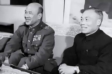 故事：民国盲人摸骨大师，叱咤政界算命五十年，晚年被女助手揭秘