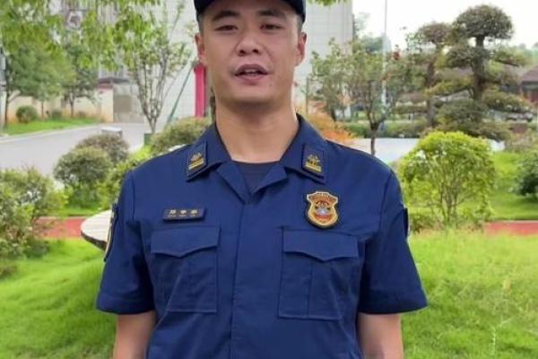 寻找最美基层警察丨黎曙：八字门的“拼命三郎”