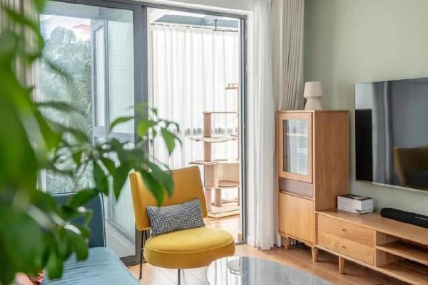 客厅带阳台的房子风水