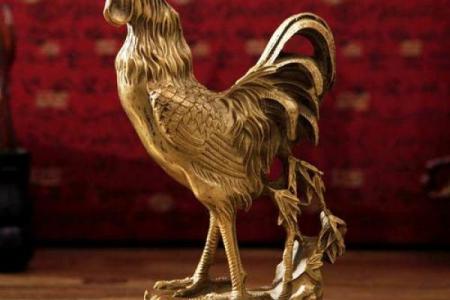 看看铜鸡风水化解桃花煞的方法