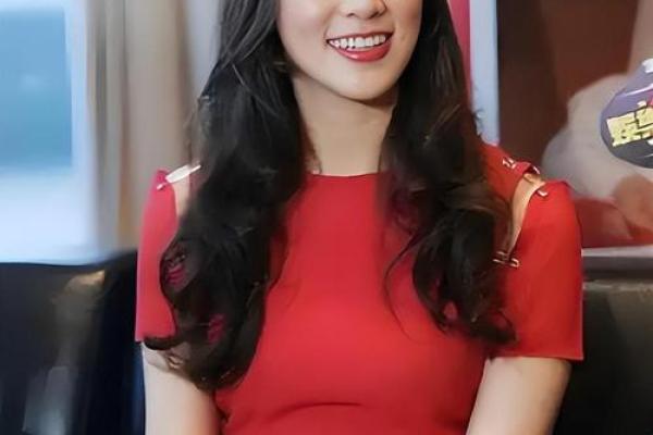 为了女儿进豪门她拼了！改八字、迁祖坟，徐子淇的豪门生活怎样？