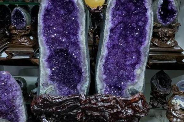 紫水晶洞摆件水晶洞风水作用