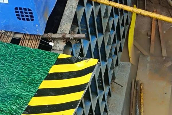 八字墙图片 八字墙图片