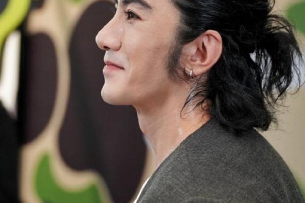 爱妻如命的男人面相 八字眉的男人好先生