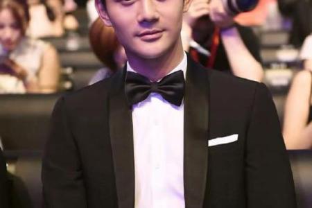 王凯八字红多久，命运多神奇，命理算命师阐述王凯财运及婚姻！