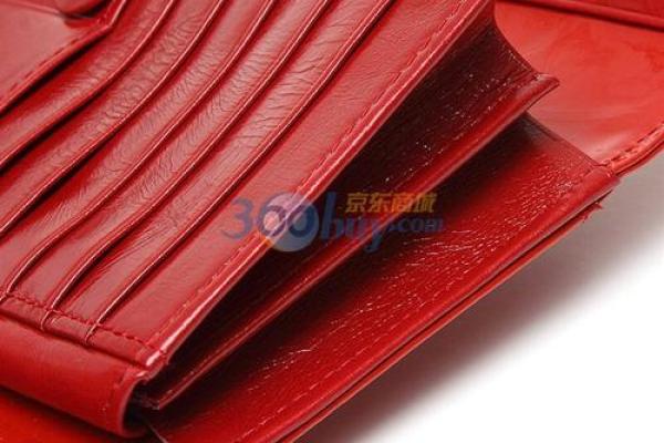 风水角度红色钱包破财还是守财解答