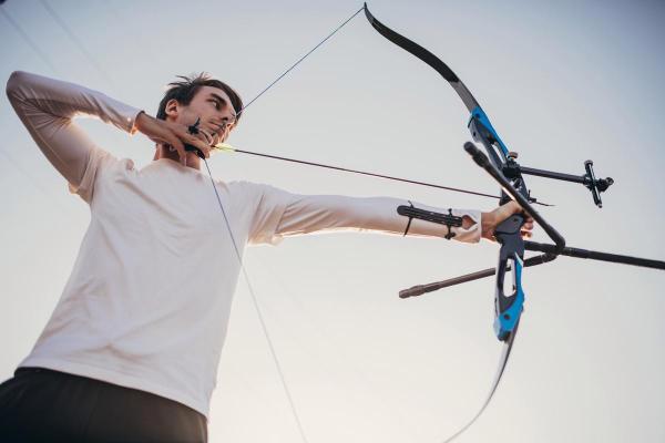 男孩八字带弓箭