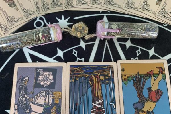 塔罗测试:下个月是你命运的转折点吗? 塔罗测试:下个月是你命运的转折点吗?